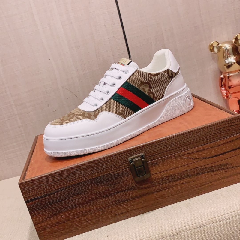 G*u*i casual shoes